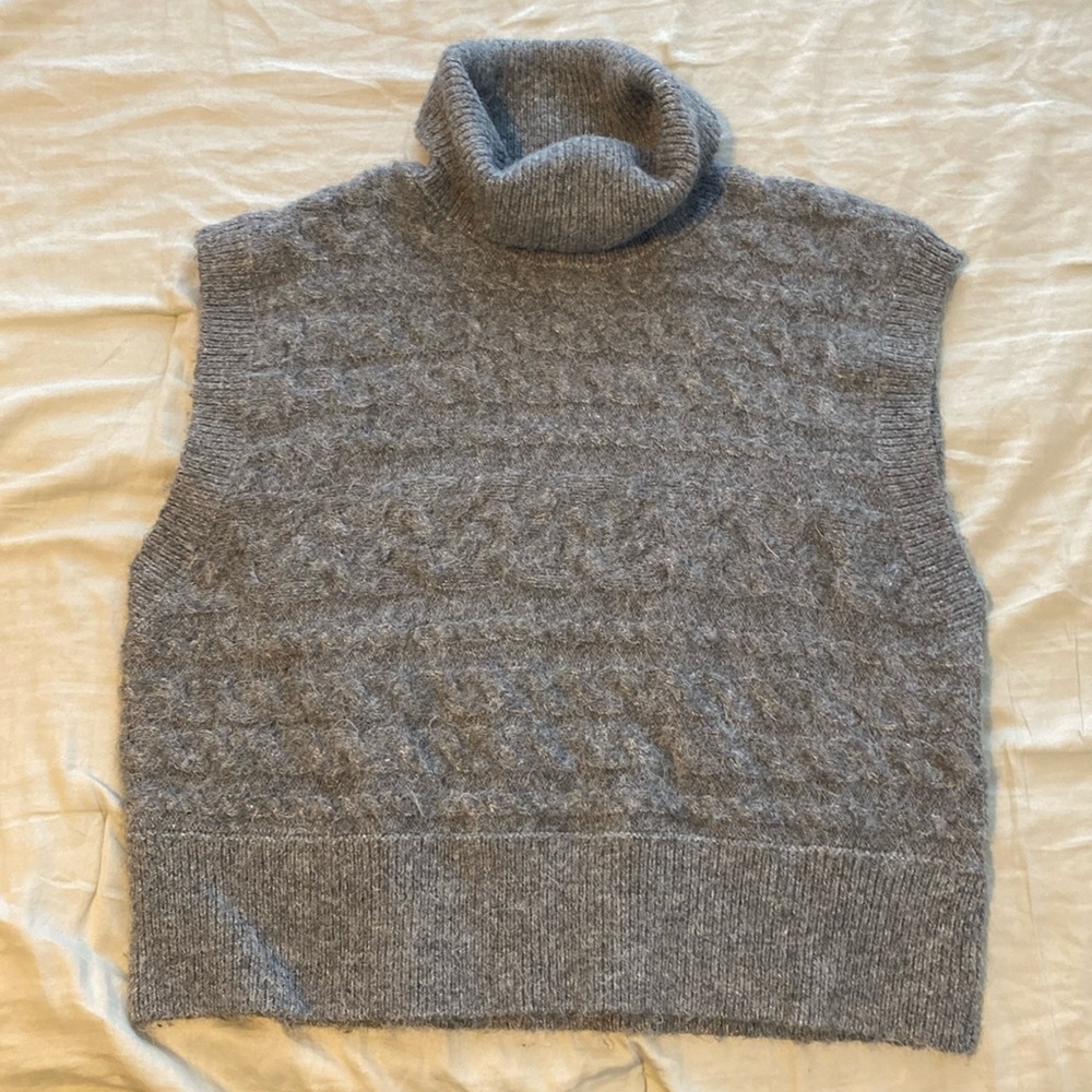 Old Navy sweater-vest
